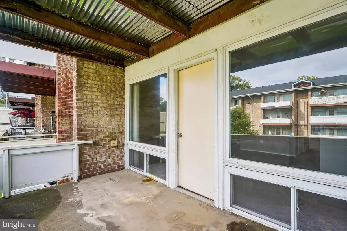 Oxon Hill, MD 20745,534 WILSON BRIDGE DR #C-1