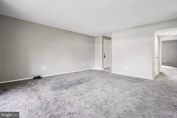 Oxon Hill, MD 20745,534 WILSON BRIDGE DR #C-1