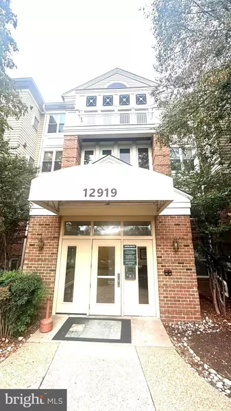 12919 ALTON SQ #203, Herndon, VA 20170