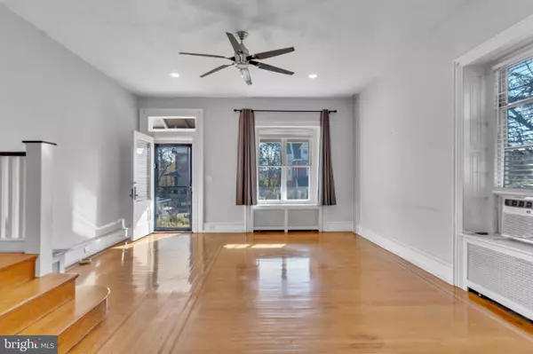 Philadelphia, PA 19128,117 ROCHELLE AVE