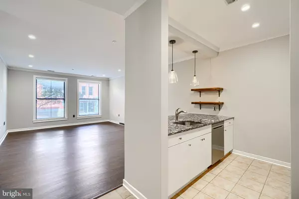 2007 CLIPPER PARK RD #112, Baltimore, MD 21211