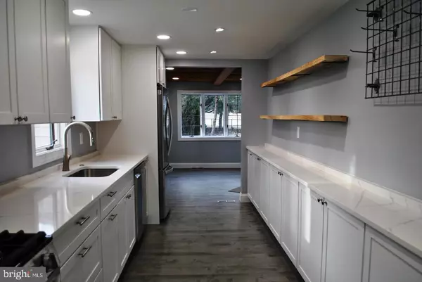 Glen Burnie, MD 21060,14 LEYMAR RD