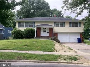 103 CHATHAM RD, Mount Laurel, NJ 08054