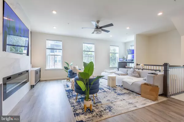 Severn, MD 21144,7707 DIGNITY WAY