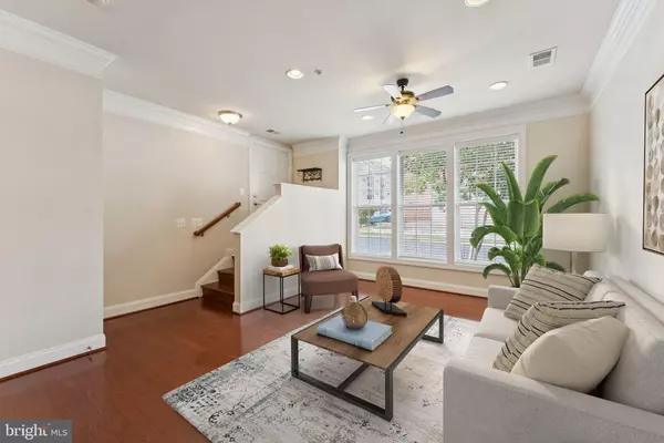 Woodbridge, VA 22191,15227 LANCASHIRE DR