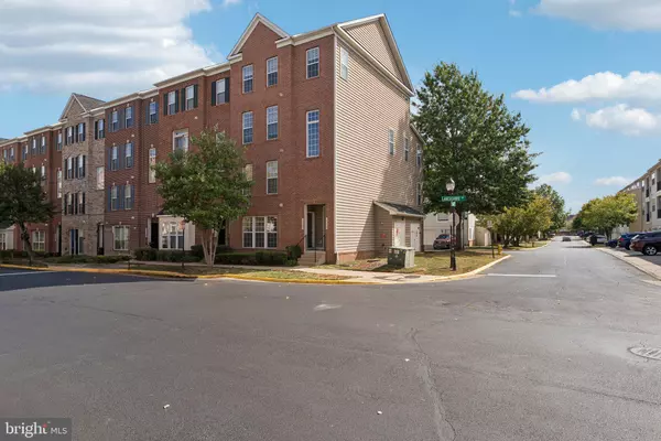 Woodbridge, VA 22191,15227 LANCASHIRE DR