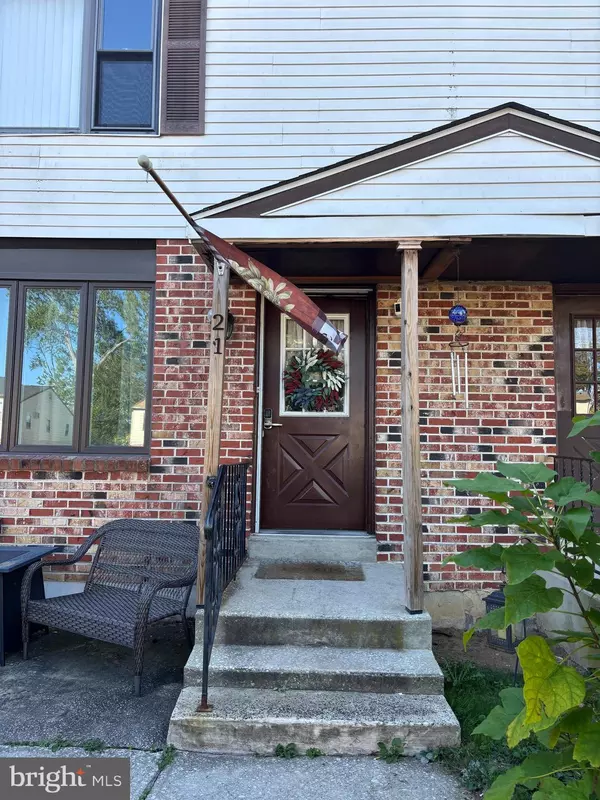 21 ALICIA CT #21A, Glenolden, PA 19036