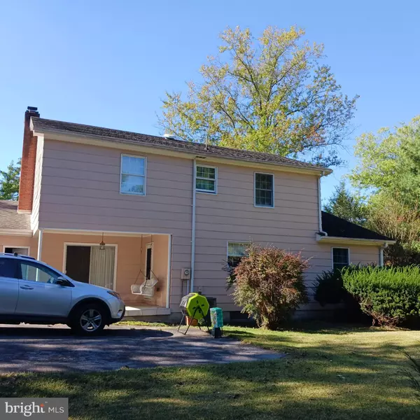 Martinsburg, WV 25404,231 JENNY WREN DR
