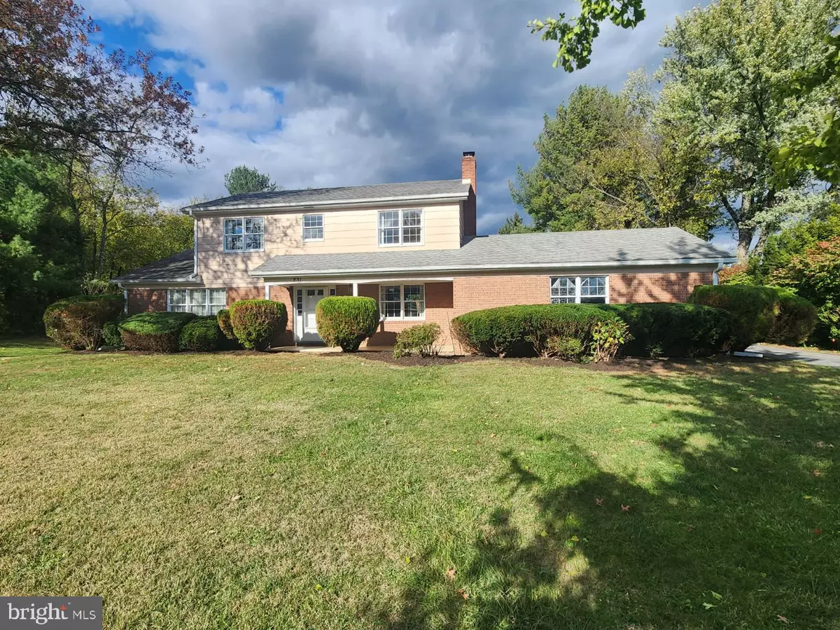 Martinsburg, WV 25404,231 JENNY WREN DR