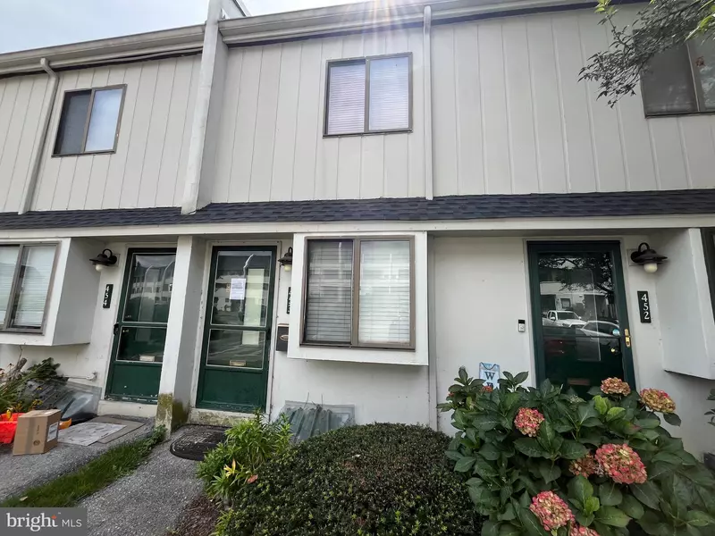 453 SUMMIT HOUSE #453, West Chester, PA 19382