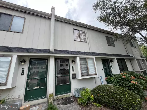 West Chester, PA 19382,453 SUMMIT HOUSE #453