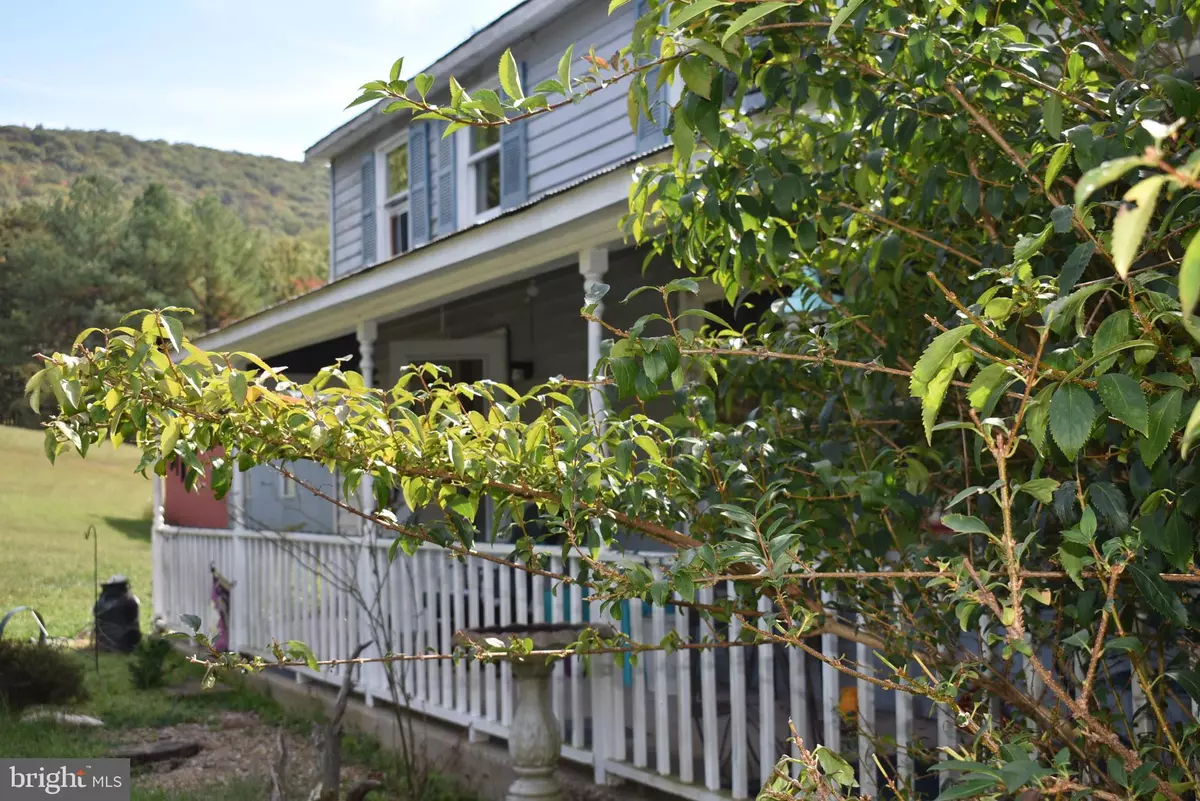 Berkeley Springs, WV 25411,1971 DUCKWALL