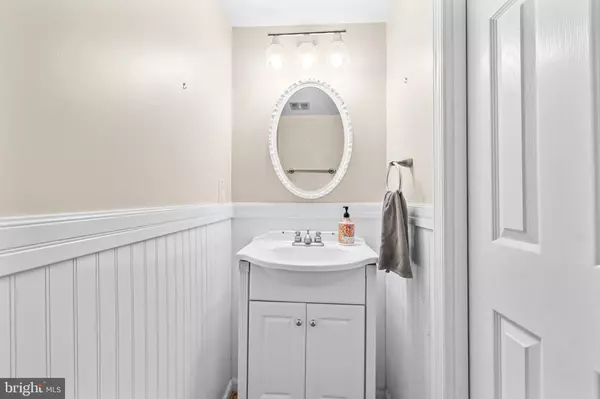 Herndon, VA 20170,12606 BAYOU