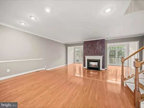 Fairfax, VA 22030,10502 CHANCERY CT