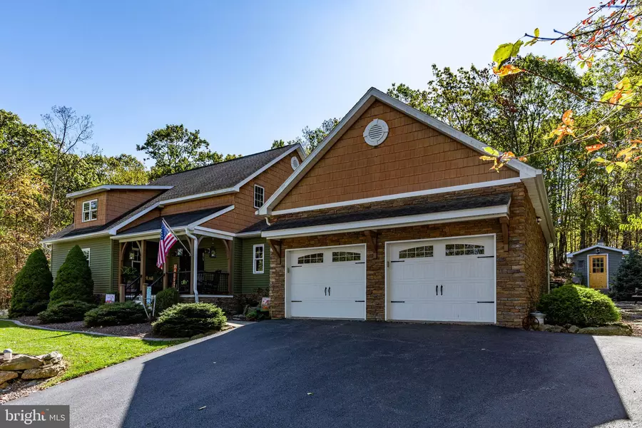 248 COUNTRY CLUB DR, Hazleton, PA 18202