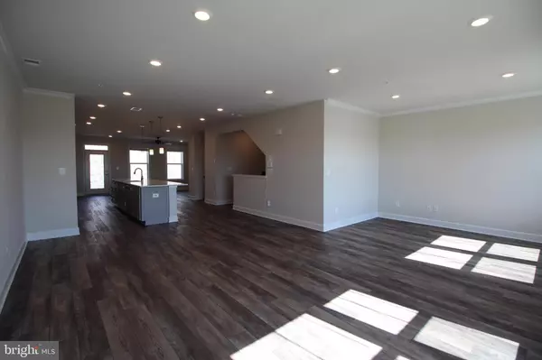 Ashburn, VA 20148,43355 RADFORD DIVIDE TER
