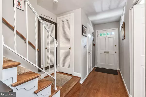 Mclean, VA 22101,1535 CANDLEWICK CT