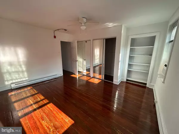 Philadelphia, PA 19129,3700 MIDVALE AVE #2
