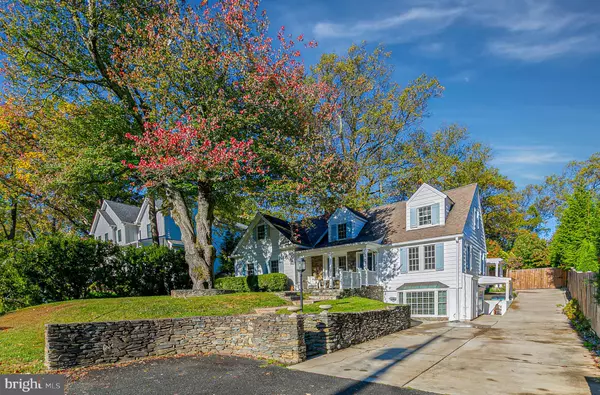 Vienna, VA 22180,111 AYR HILL AVE NW