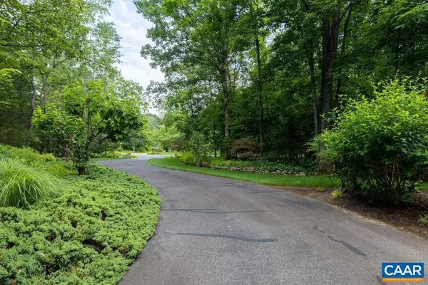 Nellysford, VA 22958,26 MAY APPLE LN