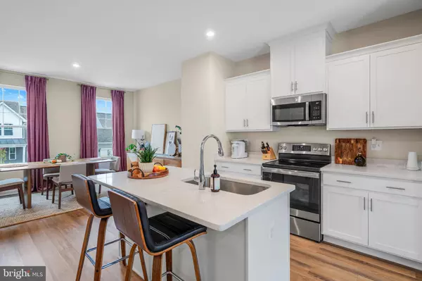 54 COOLIDGE AVE, Ranson, WV 25438