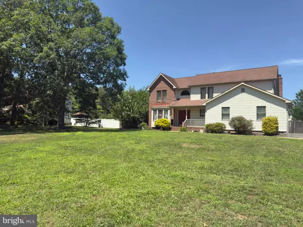 16 ARCADIAN DR, Sicklerville, NJ 08081