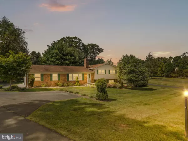 Herndon, VA 20171,2736 CALKINS RD