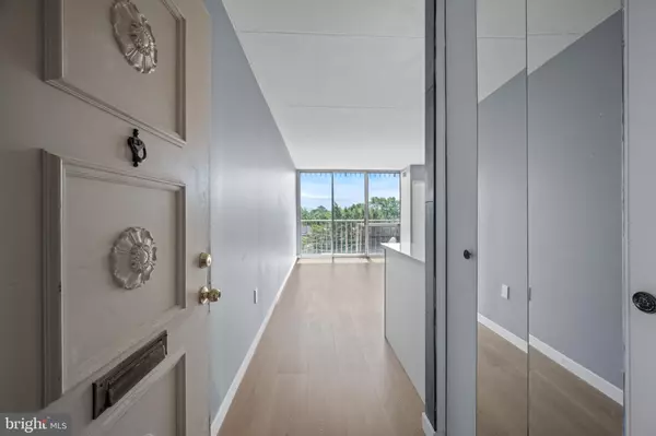 401 PLAYA DEL SOL, Cherry Hill, NJ 08002