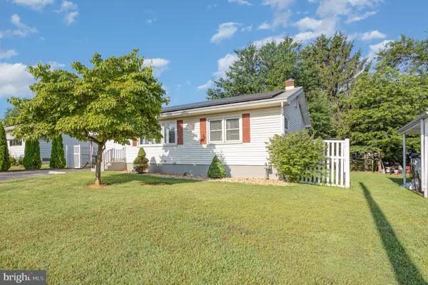 York, PA 17404,820 GUNNISON RD