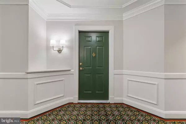 Lutherville Timonium, MD 21093,12240 ROUNDWOOD RD #301