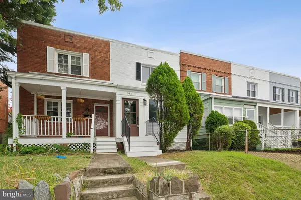 Alexandria, VA 22305,141 LYNHAVEN DR