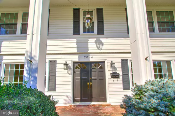 Alexandria, VA 22307,7204 REGENT DR