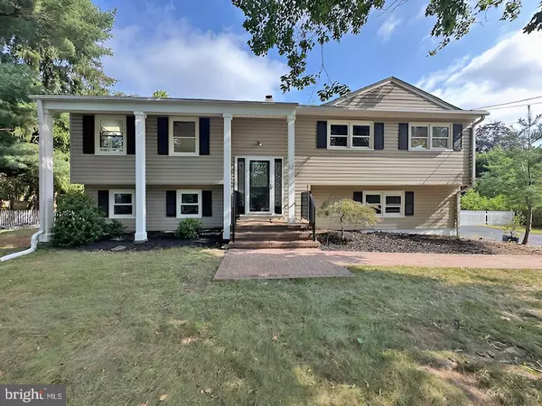 12 ZIFF LA, West Windsor, NJ 08550