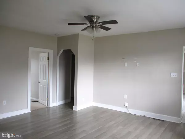 Mullica Hill, NJ 08062,7 ERIC RD