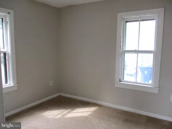 Mullica Hill, NJ 08062,7 ERIC RD