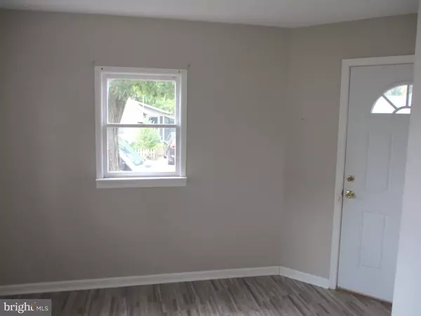 Mullica Hill, NJ 08062,7 ERIC RD