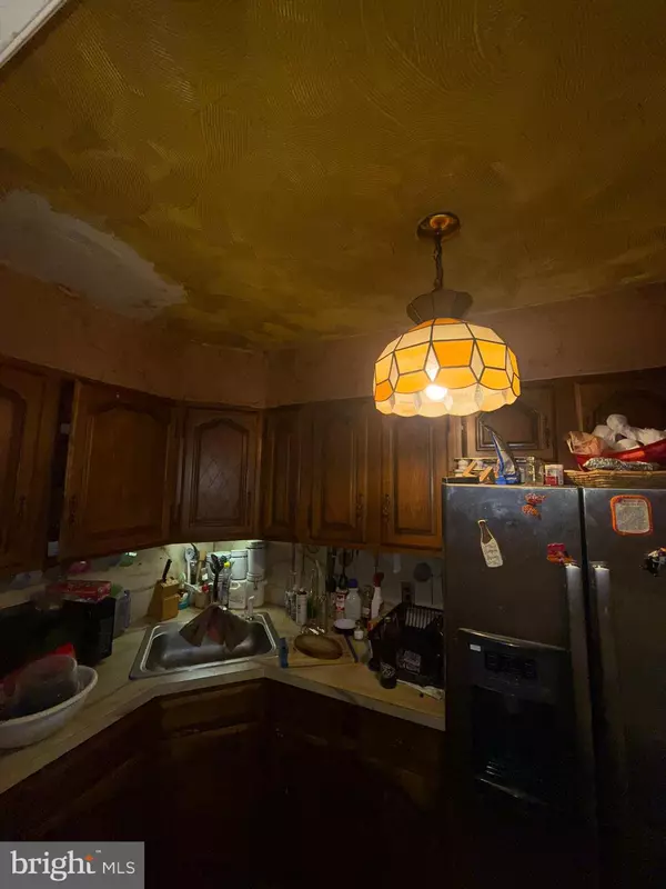 Philadelphia, PA 19143,2526 S ALDEN ST