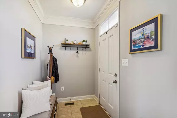 Annapolis, MD 21401,605 S CHERRY GROVE AVE