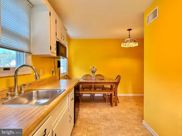 Barrington, NJ 08007,204 ADAMS AVE