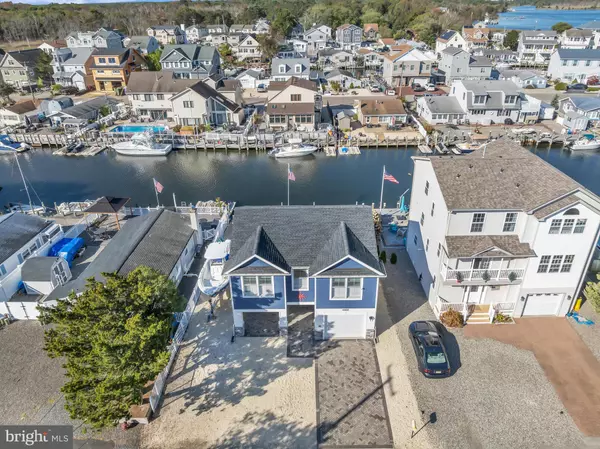 Waretown, NJ 08758,21 COMPASS RD