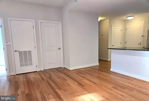 Alexandria, VA 22306,7997 AUDUBON AVE #303