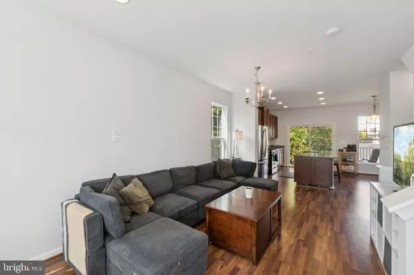 Clarksburg, MD 20871,13293 ORSAY ST #701