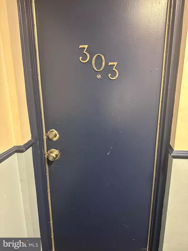 Washington, DC 20032,742 BRANDYWINE ST SE #303