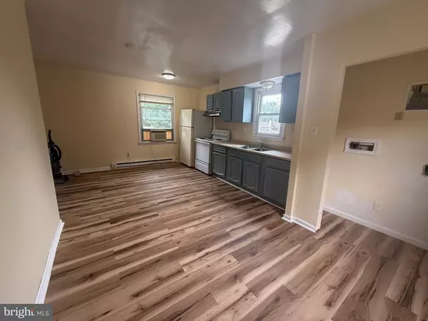 Deepwater, NJ 08023,16 PINE ST