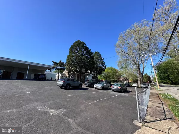 Elkins Park, PA 19027,309 TOWNSHIP LINE RD