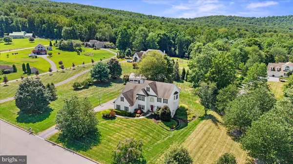 Lewisberry, PA 17339,833 STONYBROOK LN