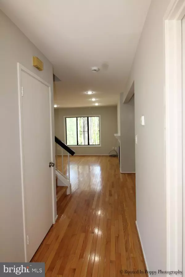 Montgomery Village, MD 20886,20423 MEADOW POND PL