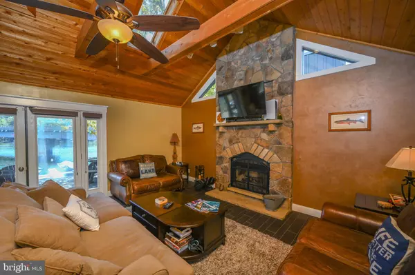 Mc Henry, MD 21541,48 STONE TAVERN LN #2