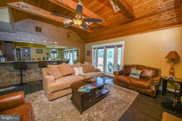 Mc Henry, MD 21541,48 STONE TAVERN LN #2