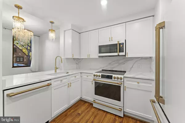 Arlington, VA 22209,1536 N SCOTT ST #TH-10